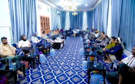 المحافظ بن الوزير يقيم مأدبة إفطار وأمسية رمضانية لقيادات ألوية العمالقة الجنوبية