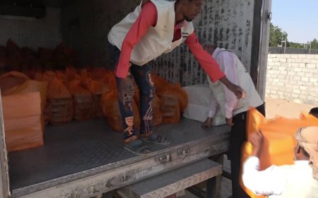 المساعدات الإماراتية ومؤسسة أحمد بن زايد تنفذان برنامج إفطار الصائم في محافظة لحج