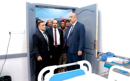 الرئيس الزُبيدي يطّلع على سير العمل في المستشفى العسكري بالمكلا