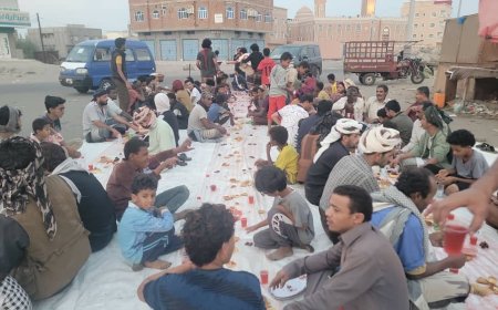أبناء العريش يقيمون مآدبة إفطار جماعي على ارواح شهداء الحي