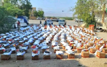 الهلال الأحمر الإماراتي يواصل توزيع السلال الغذائية لأسر شهداء أبين