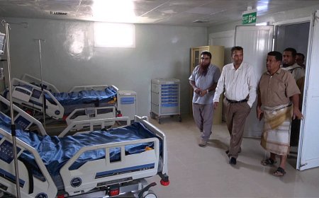 محافظ أبين يطلع على سير التجهيزات الخاصة بمركز الحميات بمديرية خنفر