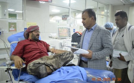 الوكيل العامري يدشن توزيع المساعدات المالية للمرضى والمحتاجين بحضرموت الوادي المقدمة من مؤسسة الصالح الاجتماعية للتنمية