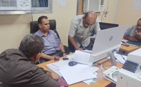 نائب رئيس اللجنة العليا للامتحانات بوزارة التربية الوكيل الشوذبي يقوم بزيارة تفقدية للجان الفحص 