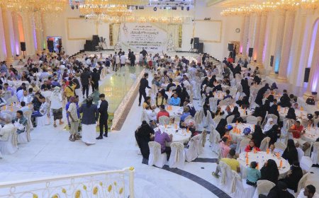 وزارة الخدمة المدنية والتأمينات بالعاصمة عدن تنظم مأدبة إفطار جماعي للموظفين