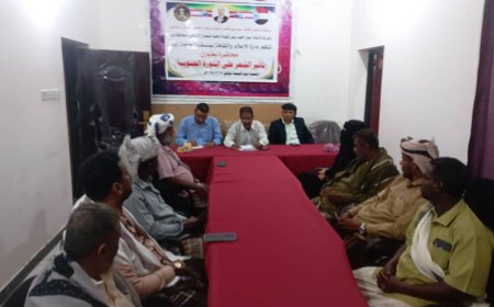 إدارة الإعلام والثقافة بمنسقية الانتقالي بجامعة أبين تناقش تأثير الشعر على الثورة الجنوبية