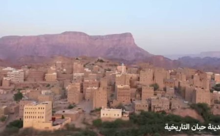 مغترب من شبوة يمنح معلمي ومعلمات مدارس الخبر والعرم نصف راتب نظير جهودهم