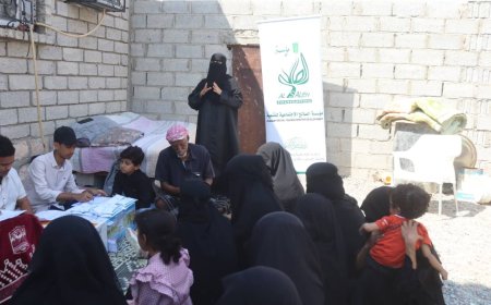 مؤسسة الصالح تواصل توزيع المكرمة الرمضانية على الأسر المحتاجة في ساحل حضرموت