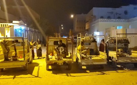 مكتب الأشغال العامة والطرق بالشحر يطلق حملة طارئة للرش الضبابي لمكافحة البعوض