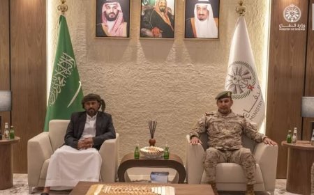 الرياض: الشيخ بن حبريش يلتقي بقائد القوات المشتركة الفريق الركن / فهد بن حمد السلمان