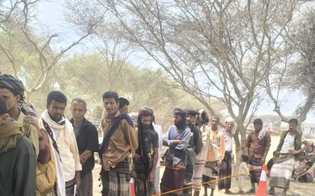 منظمة كير العالمية تجدد الصرف لعدد 118 مستفيد من أبناء مناطق خنفر 