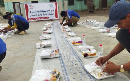 كشافة أبين تنظم مائدة إفطار جماعي بدعم من القوات المشتركة وقوات درع الوطن