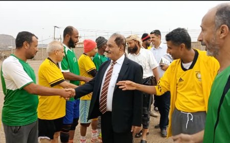 بحضور محافظ الضالع ورئيس الانتقالي.. مباراة كروية استعراضية إحياءً للذكرى الثالثة لاستشهاد الشهيد الشوبجي