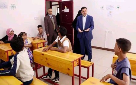 رئيس الوزراء يزور مؤسسة الحق في الحياة ويوجه بتوسيع الخدمات المقدمة لأطفال الشلل الدماغي