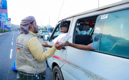 إجمالي 240 ألف وجبة.. استمرار مبادرة توزيع وجبات إفطار الصائم في عدن