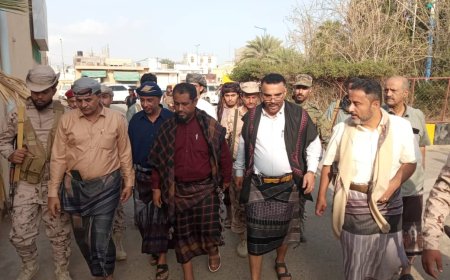 الحييد و اليوسفي و الشدادي  يقوموا  بزيارة عيدية لهيئة مستشفى الرازي بأبين