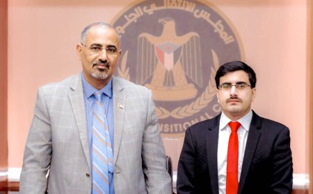 بن عفرار يهنئ القيادة السياسية وشعب الجنوب بحلول عيد الفطر المبارك