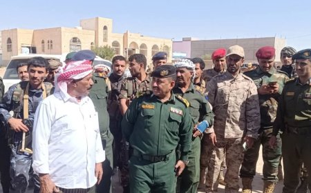 مدير شرطة شبوة ورئيس الانتقالي وأركان ألوية دفاع شبوة يتفقدون المرابطين في عتق بمناسبة عيد الفطر