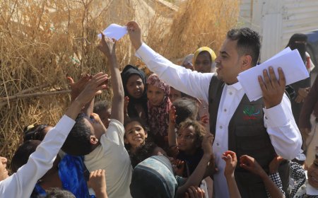 مأرب.. "مسام" يشارك الأطفال النازحين فرحة العيد