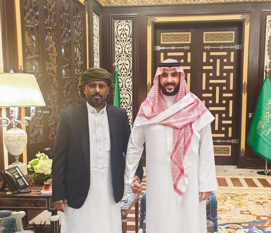 الشيخ بن حبريش يلتقي صاحب السمو الملكي الأمير خالد بن سلمان وزير الدفاع السعودي