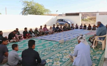 رئيس تنفيذية انتقالي يبعث يناقش مع أولياء أمور العرسان ترتيبات الزواج الجماعي المُيَسّر بالمديرية