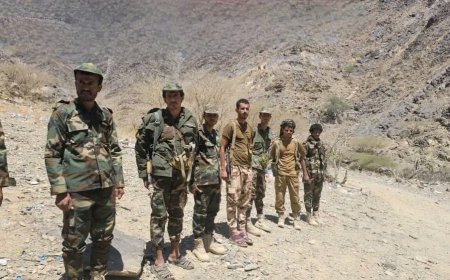 نائب القائد العام لقوات دفاع شبوة يواصل زياراته العيدية للمواقع العسكرية