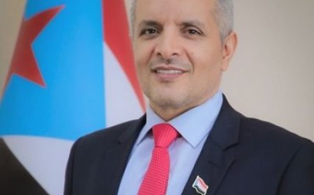 اليافعي يدعوا الصحفيين والإعلاميين إلى تغليب المصلحة الوطنية العليا، ووقف المناكفات الإعلامية على مواقع التواصل الاجتماعي.