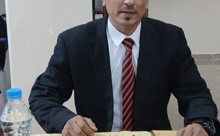 وكيل وزارة الإدارة المحلية (مشبح) يشيد بمستوى الانضباط الوظيفي بعد اجازة عيد الفطر المبارك على مستوى الوزارة والمحافظات