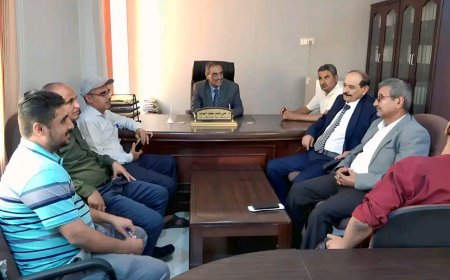 الامين العام هشله يتفقد مستوى الانضباط الوظيفي عقب إجازة عيد الفطر المبارك