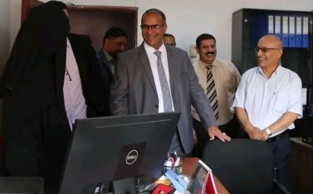 الوزير الزعوري يشيد بالانضباط الوظيفي بديوان الوزارة عقب اجازة عيد الفطر المبارك