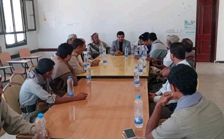 برئاسة الوكيل شمح، استكمال إجراءات الاستلام والتسليم لمدير عام مديرية مرخة السفلى