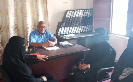 مدير عام مكتب الشباب والرياضة بأبين يلتقي رئيسة جمعية الأمل للمكفوفين لمناقشة تفعيل النشاط الرياضي لمكفوفي الجمعية