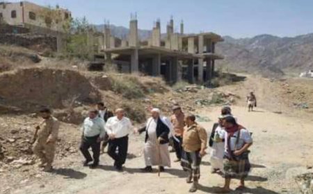 قاض في تعز يتبرع  بأملاكه لإنشاء هذا الأمر.