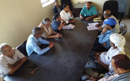 سلطة مديرية الضالع تستعرض نشاط اداراتها في اجتماعها الدوري وترحب بالتنسيق مع انتقالي المديرية لمكافحة المخدرات