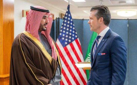 لقاء سعودي أمريكي لبحث التعاون العسكري  والعمليات التي تجري لردع هجمات الحوثيين في البحر الأحمر