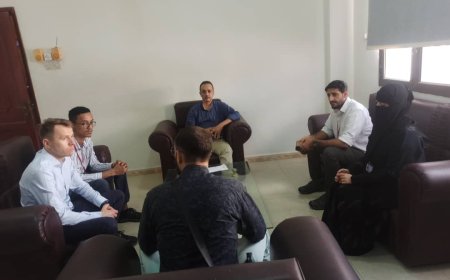 نائب مدير عام  الصحة يلتقي نائب مدير منظمة كاريتاس البولندية في عدن