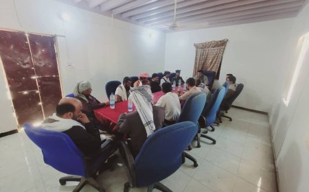 تنفيذي رضوم يثمن زيارة المحافظ ابن الوزير للمديرية ويناقش تقرير إدارة الكهرباء