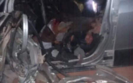 عاجل.. مقتل شخص بصاروخ طيران مسيّر في عتق باستهداف مركبته