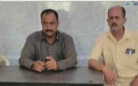 مدير عام قعطبة الشاعري يلتقي مع مدراء المكاتب واعيان مدينة قعطبة