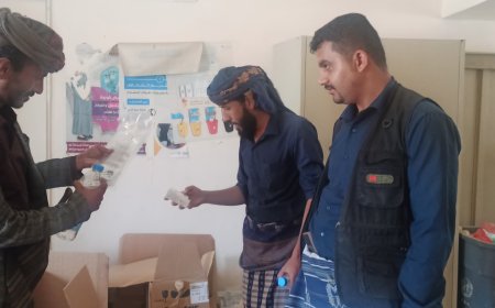 انتقالي جيشان ينفذ نزولاً ميدانياً للوحدة الصحية والمحلات التجارية