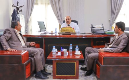 مدير تربية ساحل حضرموت يلتقي وفد إدارة مجمّع المتفوقين التعليمي بمحافظة مأرب