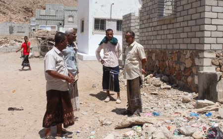 مدير عام بروم ميفع يتفقد خطوط الصرف الصحي بمدينة بروم ويوجه بإعادة تأهيلها