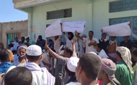 أهالي أحور يتوعدون بالتصعيد بسبب المماطلة في إصلاح مولد كهرباء المدينة