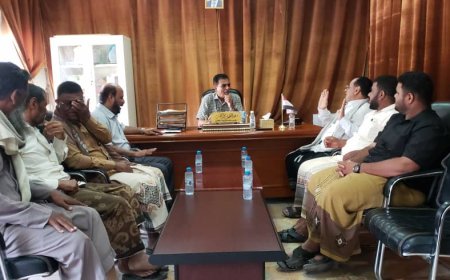 مدير عام مديرية القطن يلتقي مدير عام محو الأمية وتعليم الكبار بالوادي و الصحراء