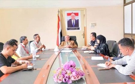 وكيل محافظة تعز يناقش مع مرسي كور تعزيز التدخلات التنموية