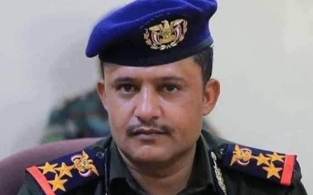 العميد نايف الحميدي يناقش مستوى سير العمل و التقارير والخطط السنوية والتقارير الشهرية لعام 2025م في فرع مصلحة الأحوال المدنية عدن