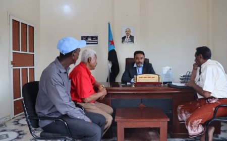 رئيس انتقالي أبين يلتقي بقيادة اتحاد نقابات عمال الجنوب بالمحافظة