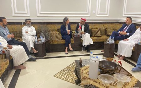 صلاح باتيس يستقبل السفيرة الفرنسية لدى اليمن ويبحث معها مستجدات الأوضاع وتعزيز العلاقات الثنائية