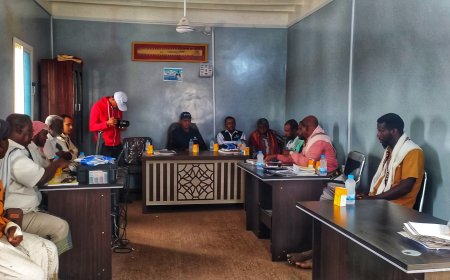 وفد منظمة رحمة حول العالم يلتقي الشخصيات الإجتماعية للاطلاع على المشاريع المتعثرة بميفع