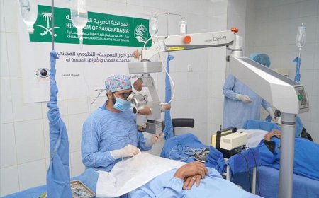 مركز الملك سلمان للإغاثة ينفّذ برنامج تطوعي لمكافحة العمى في عدن
